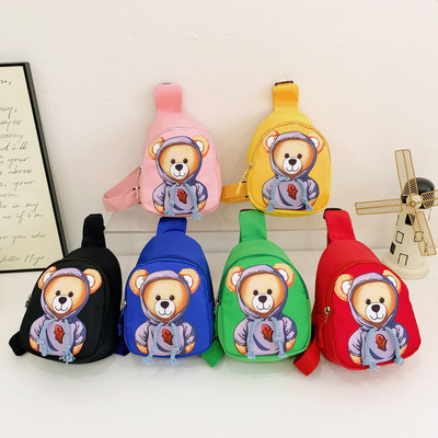 卡通小熊儿童斜挎包男女童迷你胸包幼儿园礼物可爱休闲零食小背包