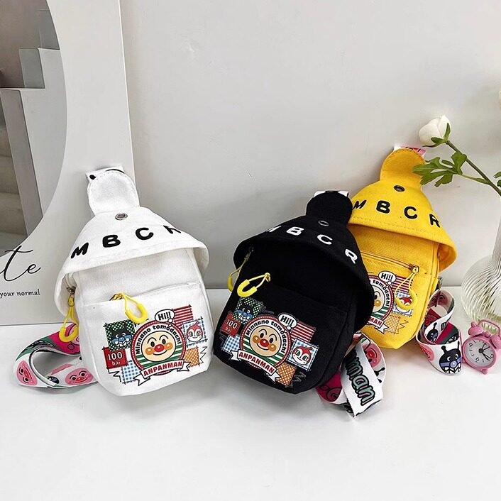 可爱卡通帆布小包儿童胸包轻便百搭户外出游包时尚女童背包斜挎包
