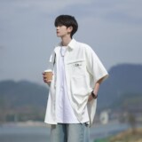 白色