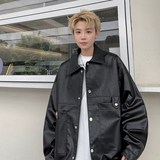 黑色