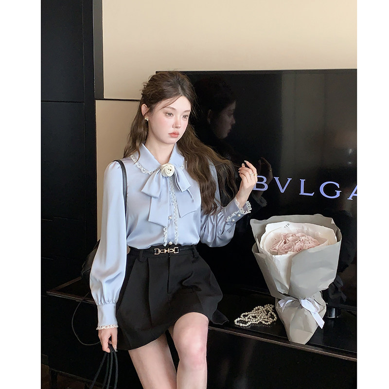 杨小卷 可拆卸山茶花蝴蝶结 法式小香风娃娃领衬衫女缎面气质上衣图片