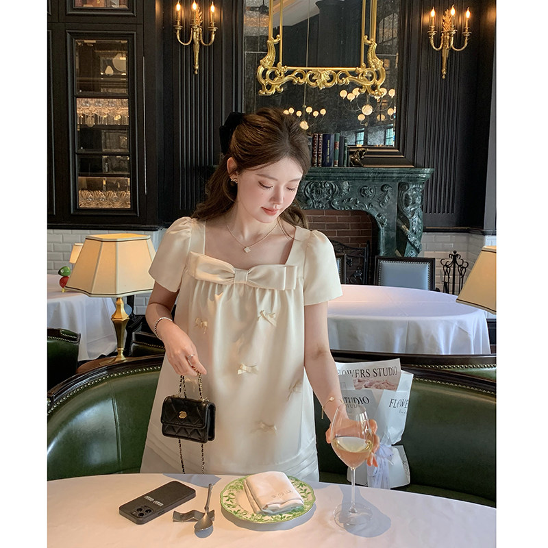 杨小卷 MIU系千金 法式蝴蝶结方领连衣裙女宽松公主裙短款娃娃裙图片