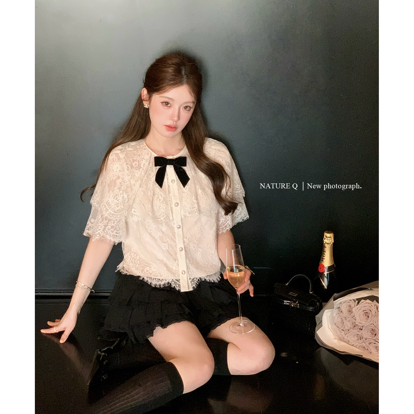 杨小卷 法式复古千金风蕾丝衫衬衫女斗篷式假两件蝴蝶结白色上衣图片