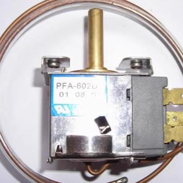 窗机空调温控器两插脚单冷型安装孔距33MM不带感温探头