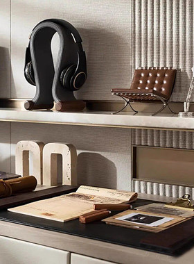 样板间复古皮革耳机架书桌摆件