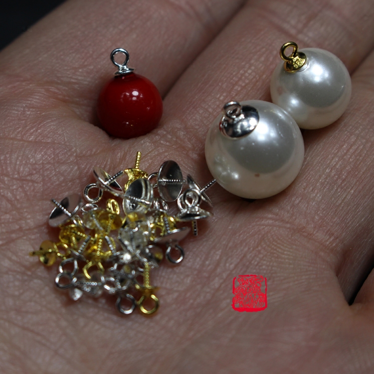 银色珍珠吊坠耳环