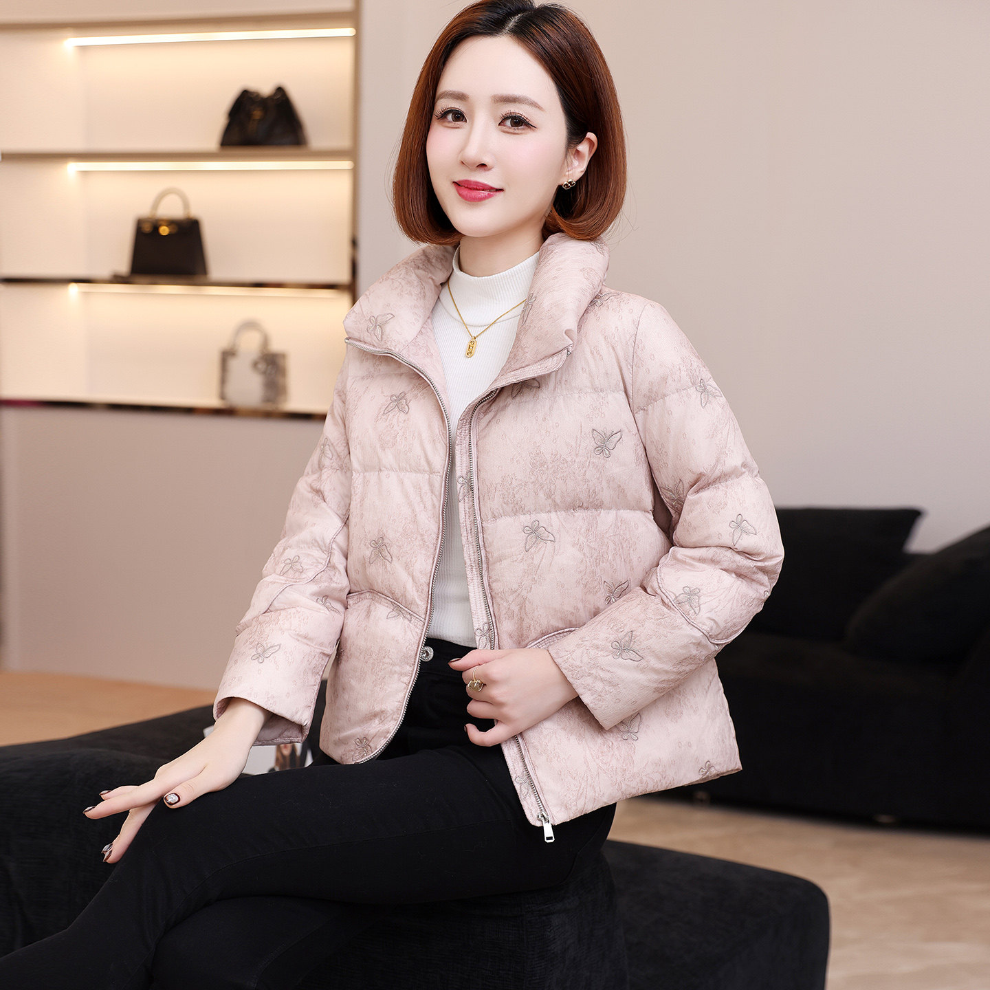 国风轻薄短款羽绒服大码宽松