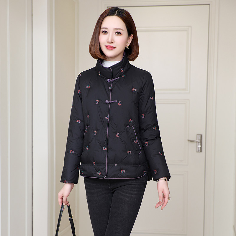 轻便羽绒服女刺绣盘扣国风2025冬高端白鹅绒短款妈妈装外套,女装/女士精品,中老年女装,淘宝优惠券,粉丝福利购,淘宝优惠卷