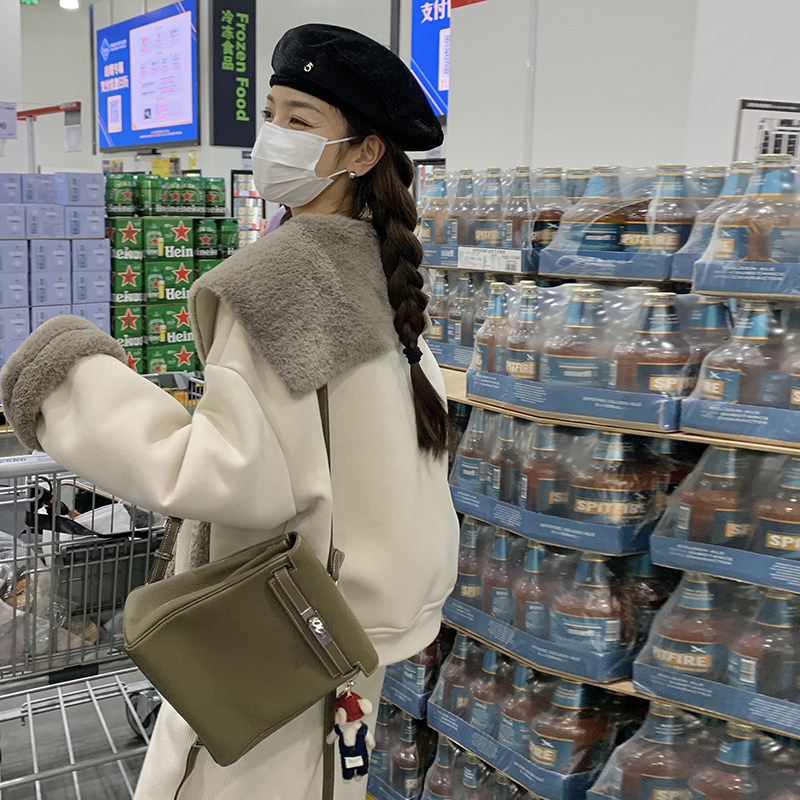 (主推)加厚中式娃娃领皮毛一体短外套D0918-P175-K258,女装短外套,2C373
