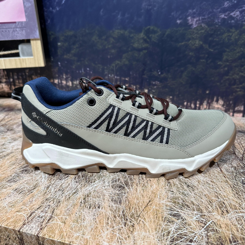 哥伦比亚登山徒步鞋轻盈缓震抓地