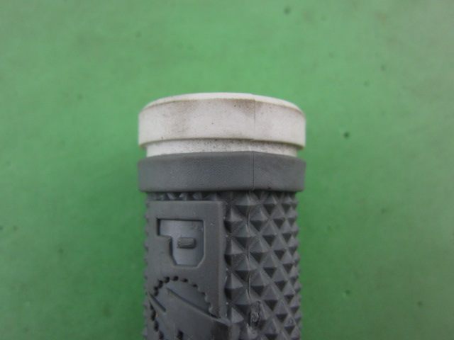 Poignées de vélo - Ref 2348062 Image 5