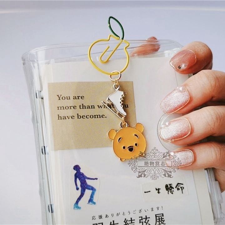 羽生结弦书签冰鞋挂件金色小熊