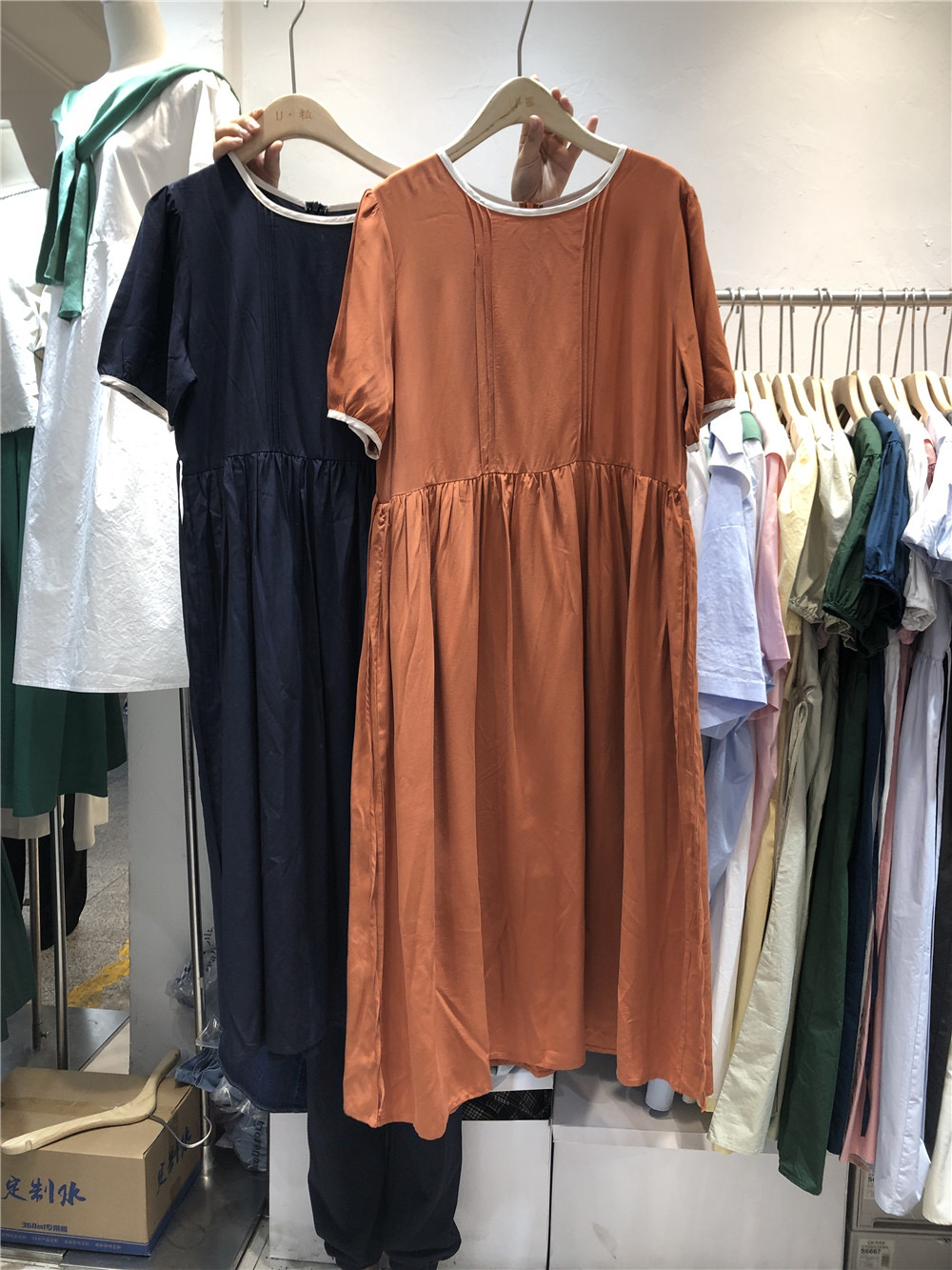 清！原79 夏季新款仙女范赫本风茶歇法式复古白色短袖长连衣裙