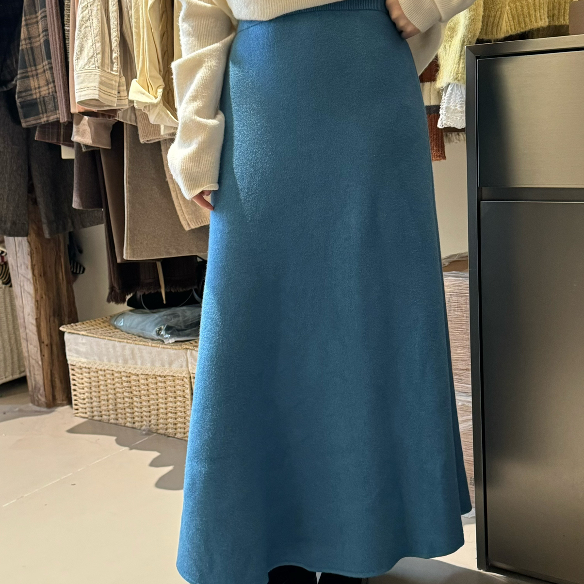 清仓不退换 KITTIN韩版高腰显瘦抗起球一体加绒纯色针织A字半身裙