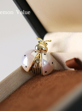 Lemon Value甲壳虫衬衫领口高档定制胸针百搭可爱气质别针V领配饰