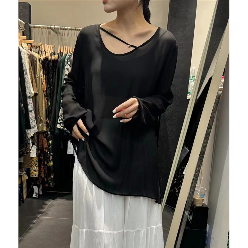 MEETC.Z 2025夏季长袖真丝设计感领口T恤女侧开叉防晒衣衬衣8450