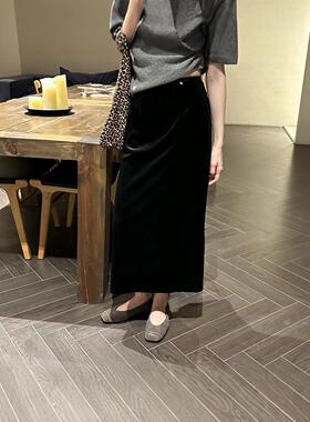 SJG设计感丝绒半身裙女秋季新款松紧腰百搭显瘦直筒中长裙子66A33