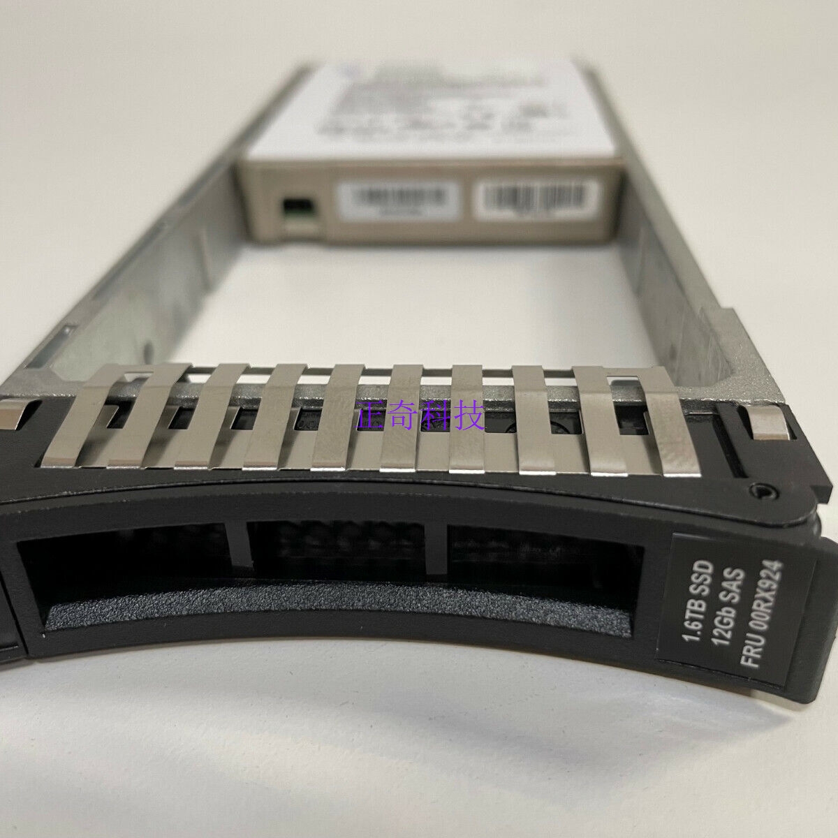 IBM 00Y5951 00RX924 00WY982 1.6T SAS SSD 12GB V5000 GEN1硬盘