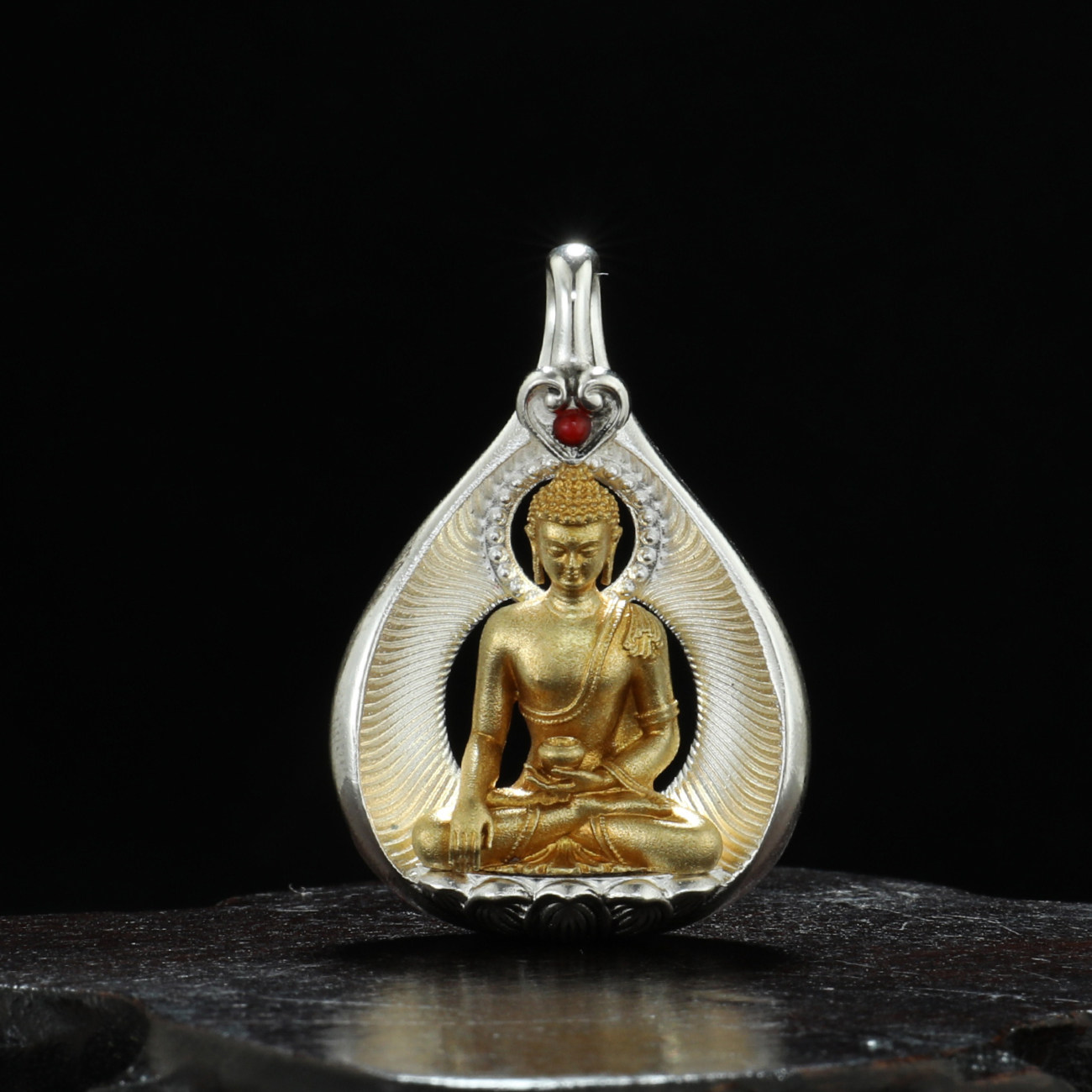 菩提叶吊坠男士挂件释迦摩尼佛像毛衣挂饰女平安护身项链扎基拉姆