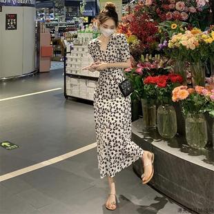 欧洲站新款 法式 复古海边度假仙女长裙V领收腰碎花连衣裙薄款 夏季
