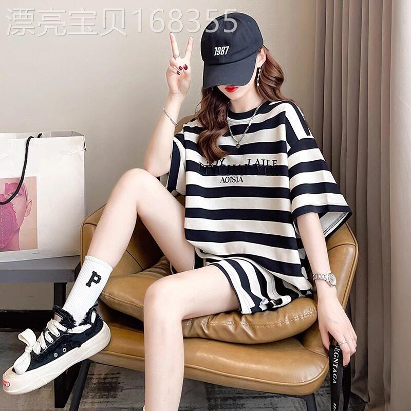 时尚休闲运动套装女夏新款大码高级感宽松百搭条纹上衣短裤两件套
