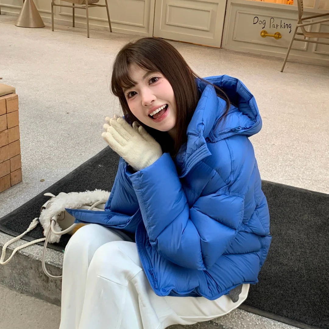 冬季短款2025新款小个子保暖面包加厚外套蓝色连帽鸭绒泡芙羽绒服