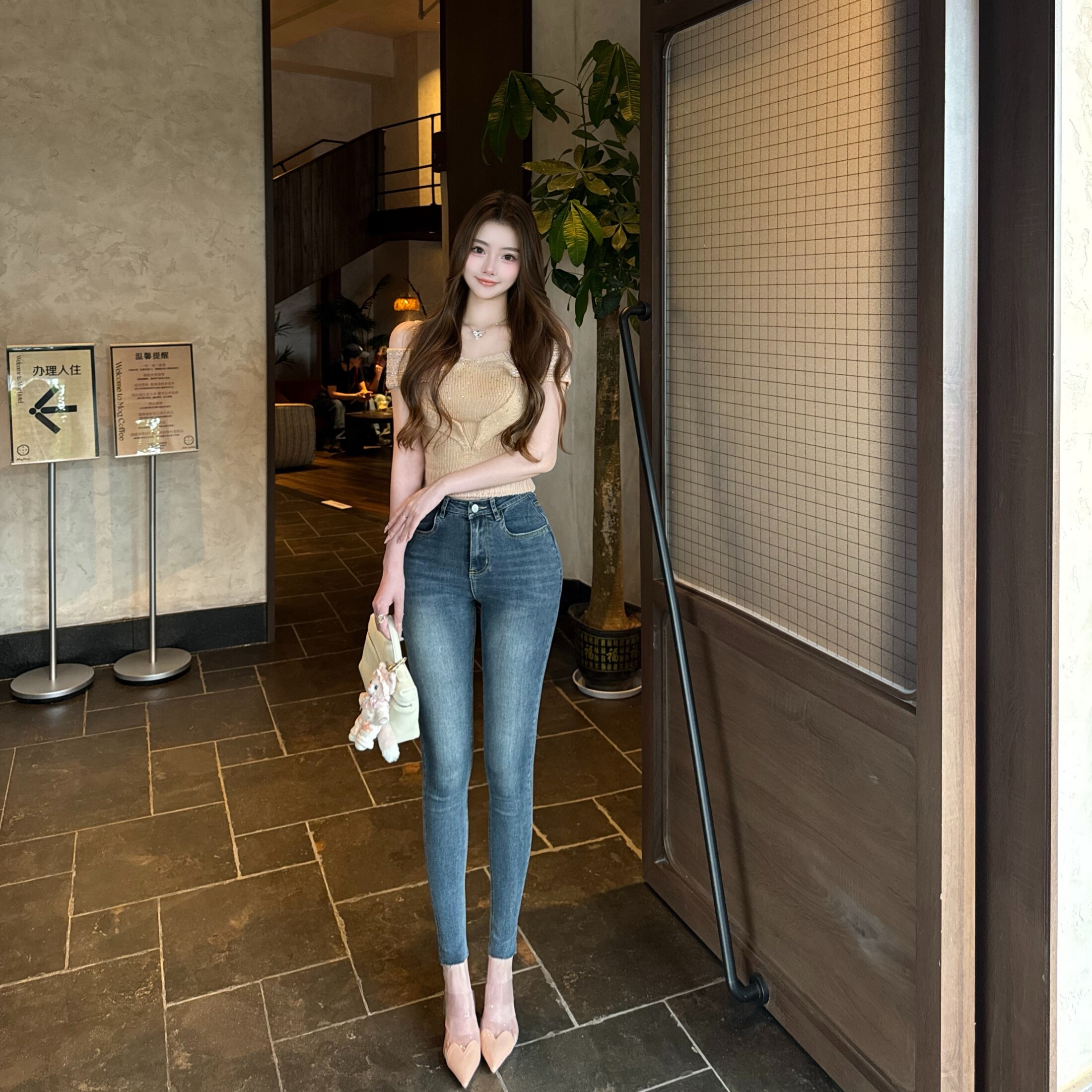 秋冬韩国姐姐蜜桃臀丰胯显瘦好比例弹力水洗小脚裤裤牛仔裤铅笔裤