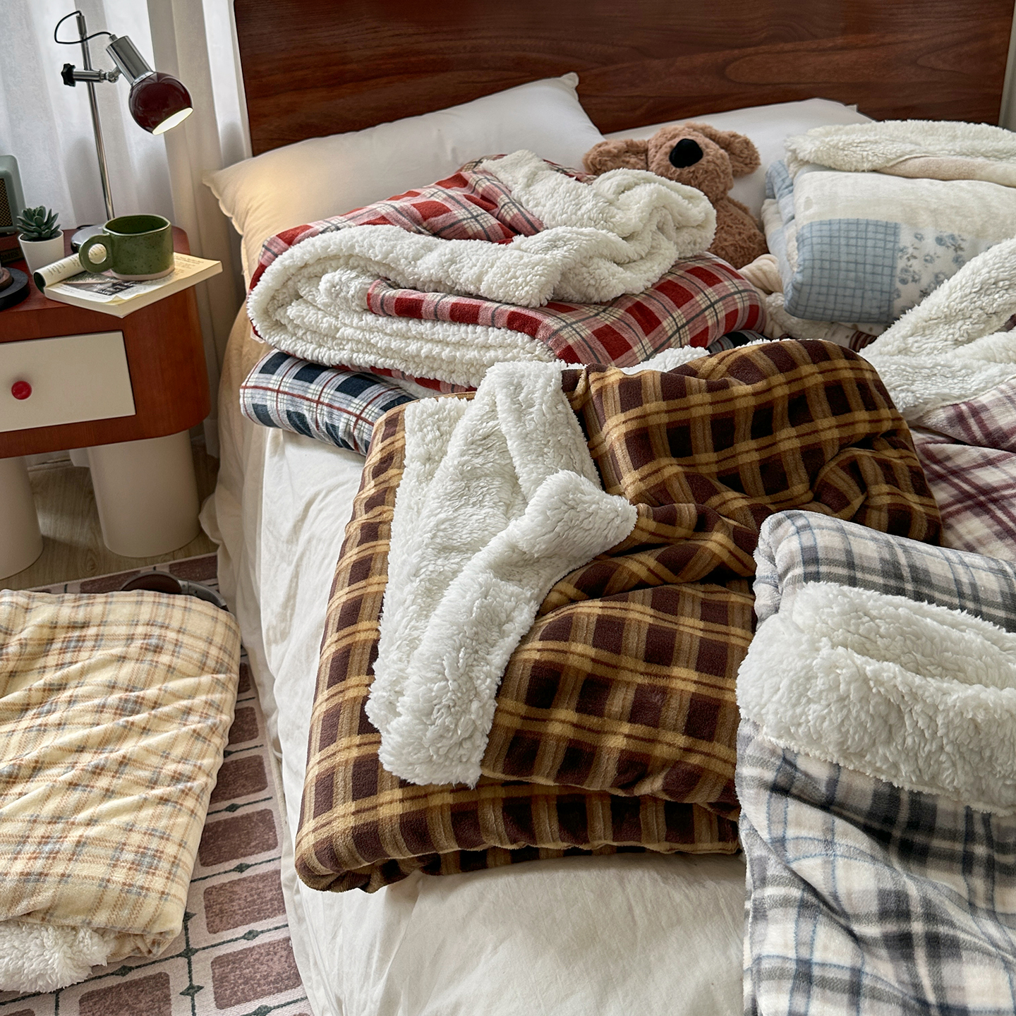 梨梦 ins中古牛奶绒毛毯加厚保暖羊羔绒珊瑚绒办公室午睡披肩毯子