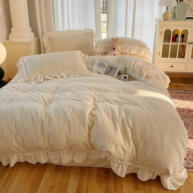梨梦 法式奶白保暖加厚雕花牛奶绒四件套床单被套珊瑚绒床上用品