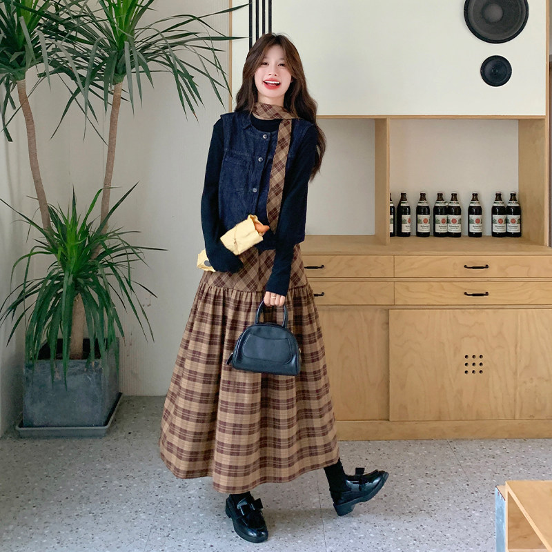 韩系轻熟风御姐牛仔马甲套装女2025春秋超火好看格纹连衣裙两件套,女装运动套装,浙宝285（原212）