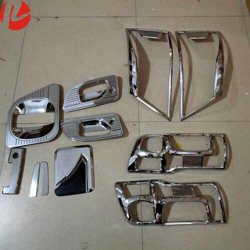 适用于房车UrvanNV350E26镀铬