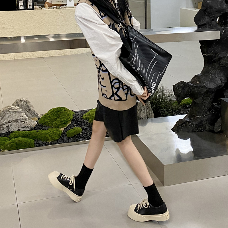 赵露思同款松糕厚底鞋真皮大头鞋女系带圆头加绒丑萌小白鞋女