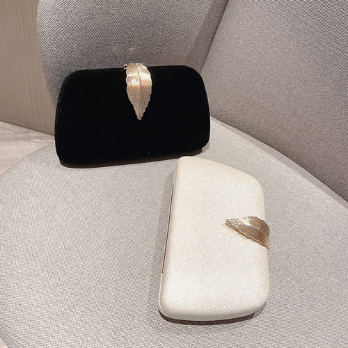 ktv公主伴娘晚宴斜跨女包