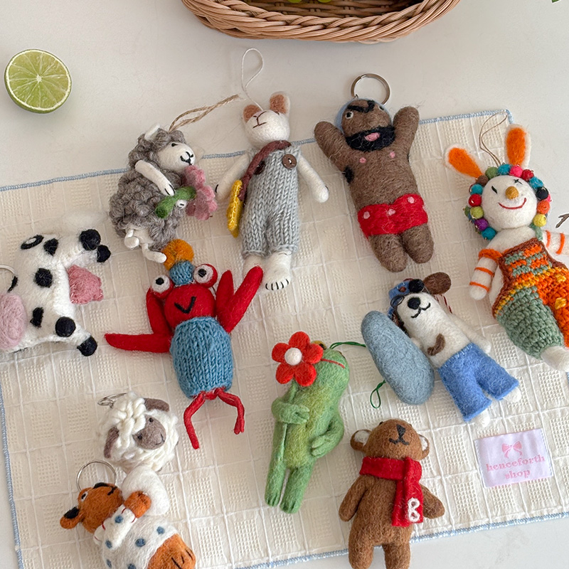 穆尼 手工羊毛毡可爱动物玩偶挂件兔子小熊小狗ins毛茸茸饰品挂件