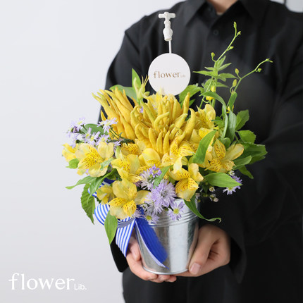 [奇迹的苹果]植物图书馆中秋节花礼原创插花毕业季送老师同学礼物