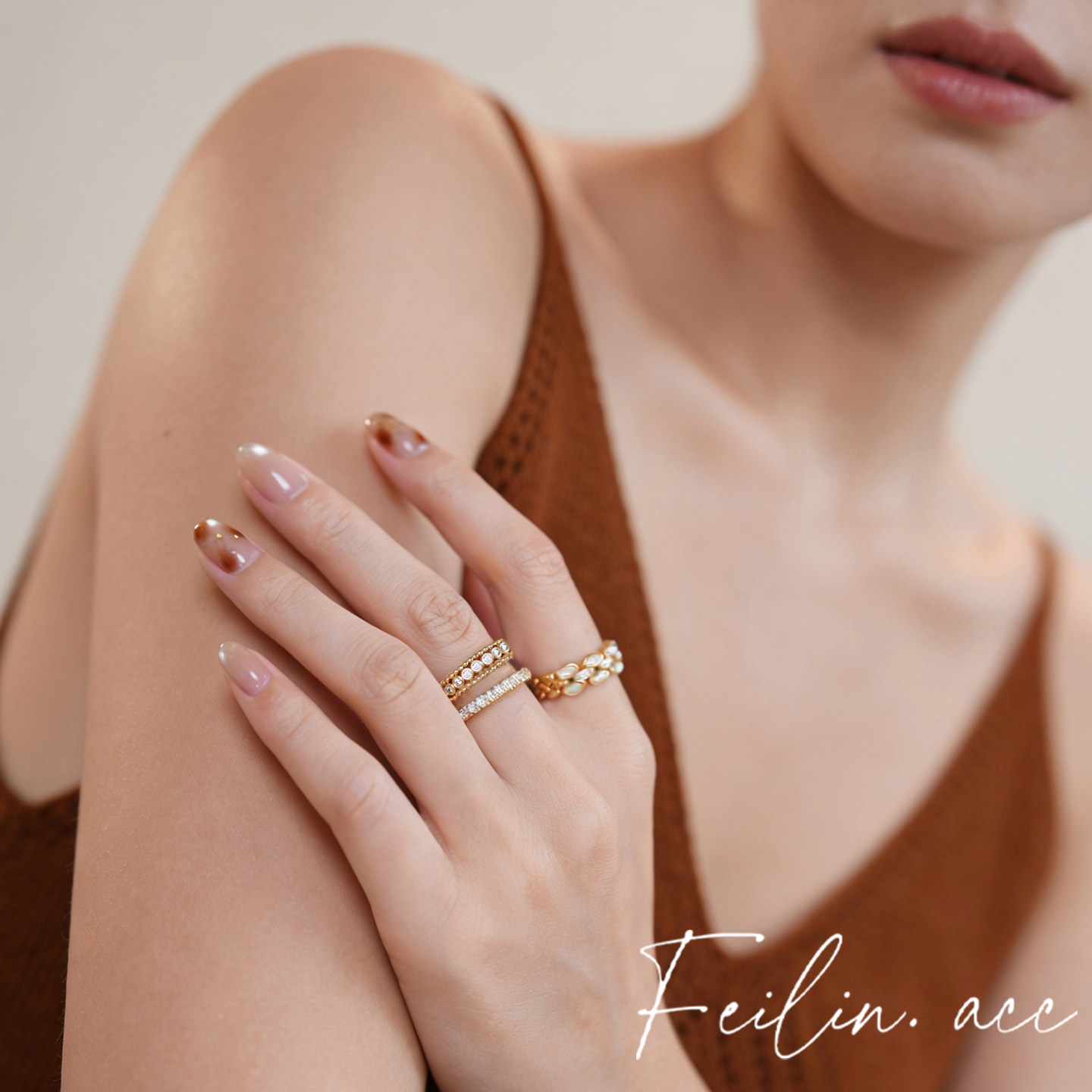 《鎏金缠梦》金色锆石镶钻戒指女款轻奢气质简约指环2025新款指环