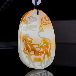 天然新疆和田玉白玉籽料玉羊吊坠挂件三羊开泰玉佩生肖羊玉平安牌