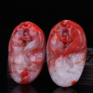 天然和田玉鱼把件金丝玉玉鱼手把件挂鸡血玉连年有余手玩件摆件