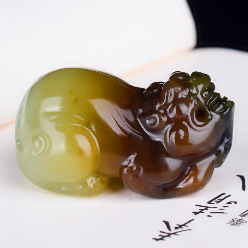 天然新疆和田玉糖料貔貅手把件立体雕刻招财把玩件玉石麒麟挂件