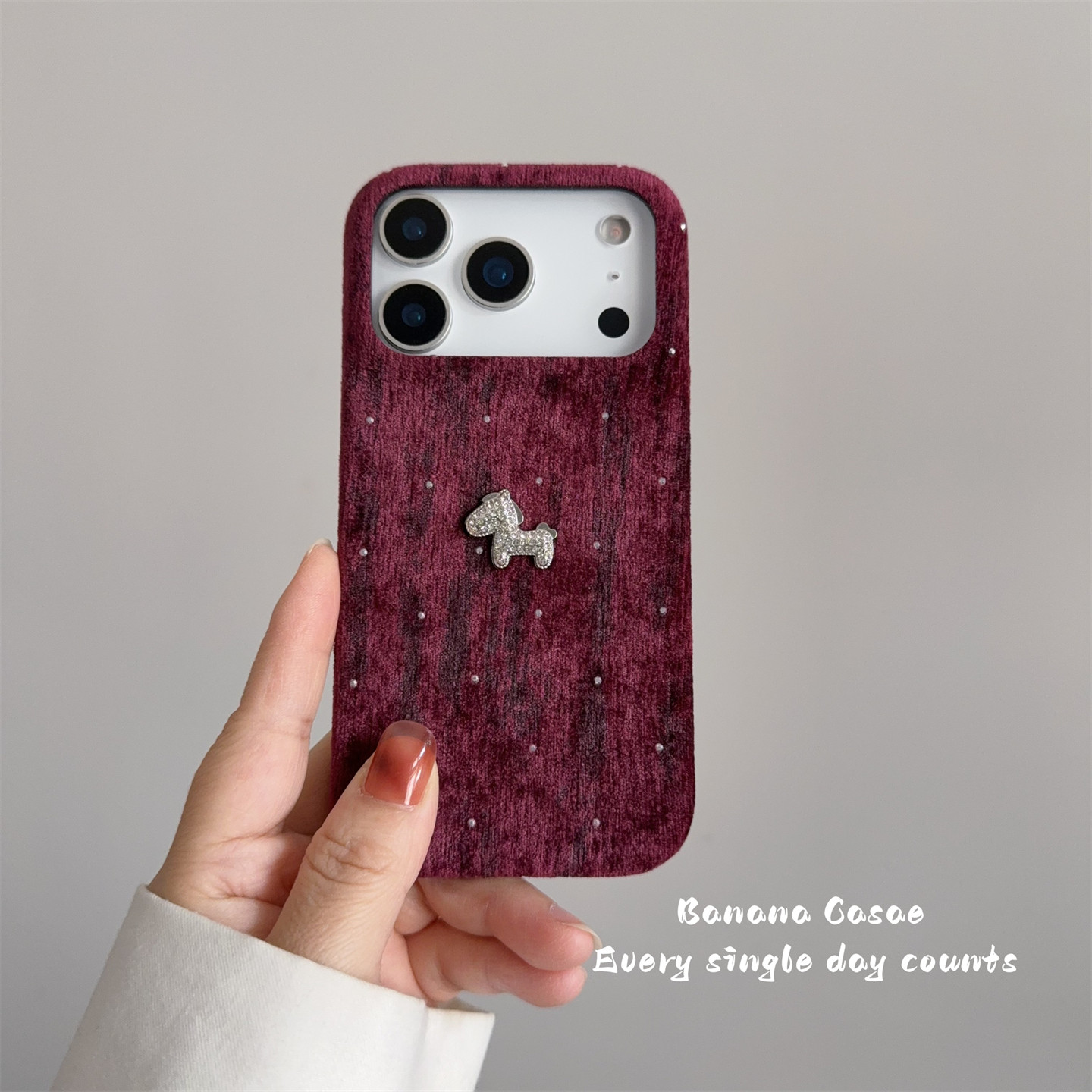 BananaCase小众ins复古酒红满天星丝绒立体银色闪钻小马适用iPhone17苹果16promax手机壳15pro绒布13/14pro硬,3C数码配件,手机保护套/壳,淘宝优惠券,粉丝福利购,淘宝优惠卷