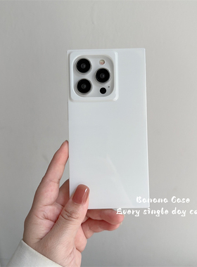 BananaCase韩国ins小众简约纯白色光面方形硬壳适用iPhone15promax苹果14手机壳13新款15pro全包边防摔保护套