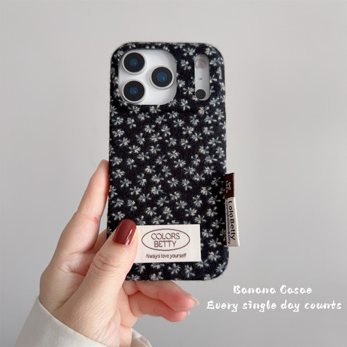 秋冬款黑底小碎花标签绒布手机壳