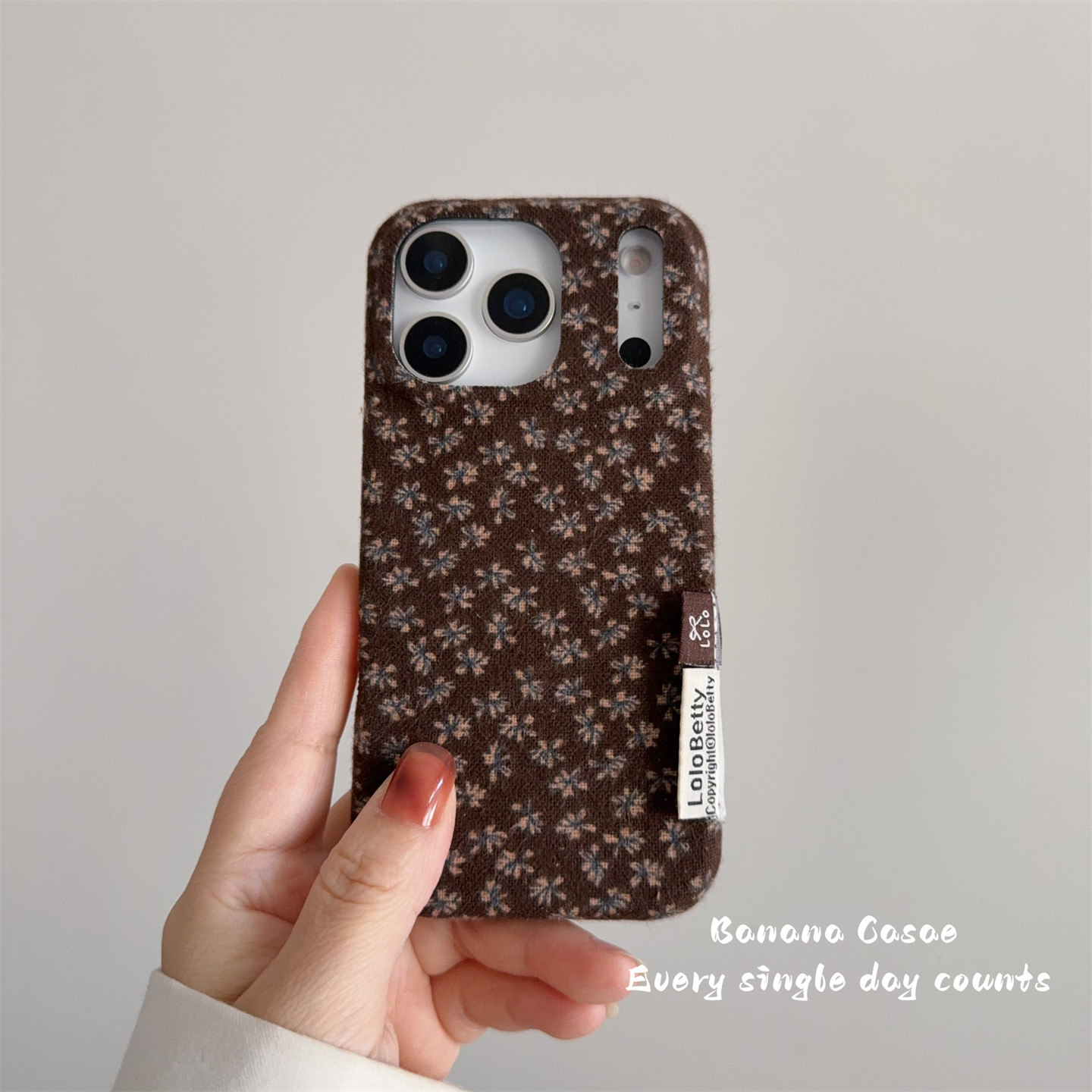 BananaCase秋冬复古田园棕色小碎花绒布适用iPhone13苹果16promax手机壳17pro新款15promax防摔14pro硬壳16女