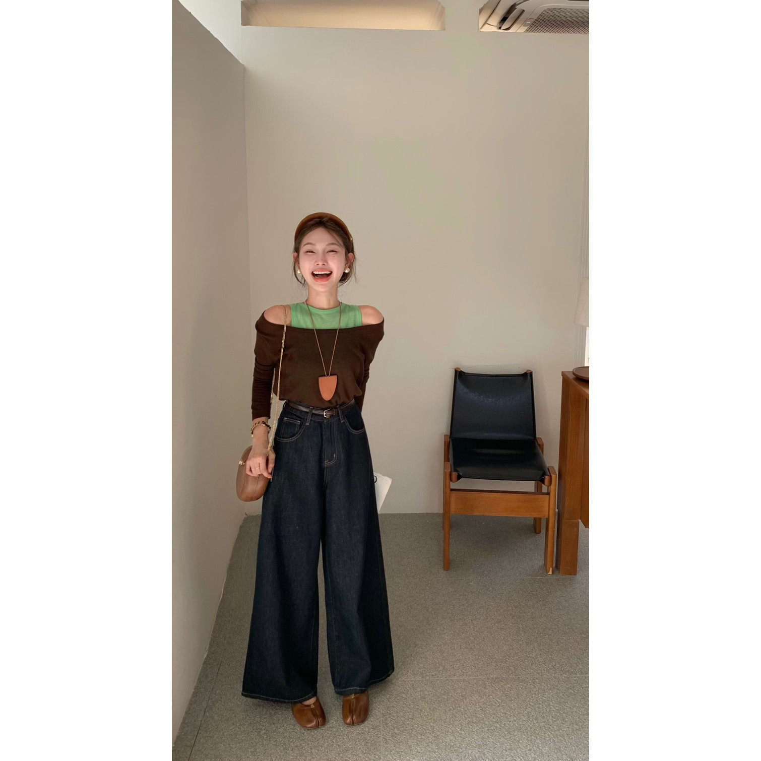 十三行复古高腰阔腿显瘦牛仔裤女