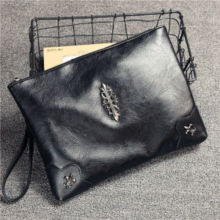 韩版潮男手包2017新款 个性铆钉手拿包信封手拎包休闲单肩斜跨包