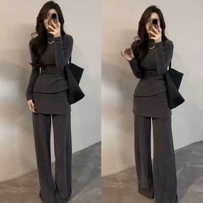 今年秋冬超火流行一整套高领长袖上衣高腰微喇休闲裤显瘦两件套潮