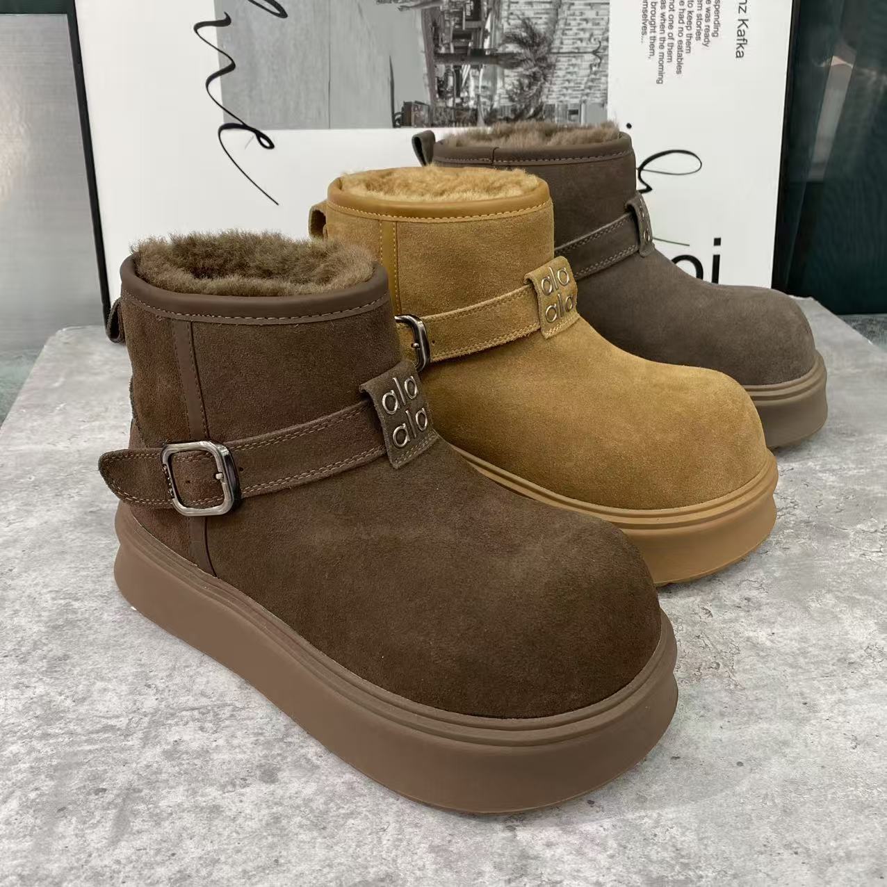 2025冬季新款女款磨砂牛皮加棉保暖雪地靴时尚百搭舒适防滑雪地靴