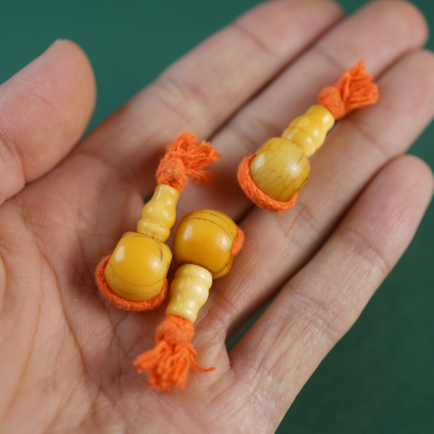 精品少见西藏传牙黄做旧老猛犸牙雕三通配件文玩佛头菩提配饰隔珠