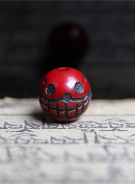 西藏纯手工精美雕刻红色料器珠子骷髅头圆珠散珠手串配珠顶腰珠