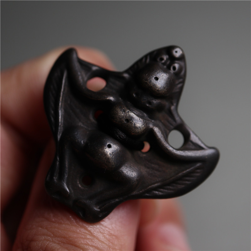 精品西藏天铁托甲大鹏金翅鸟吊坠藏式随身项坠配饰件挂坠盘包浆